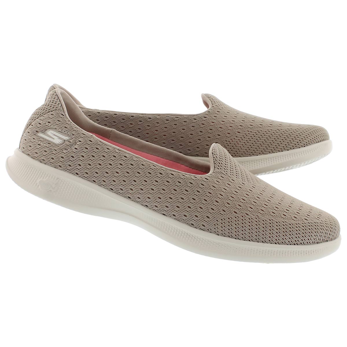 skechers lightweight slip on shoes