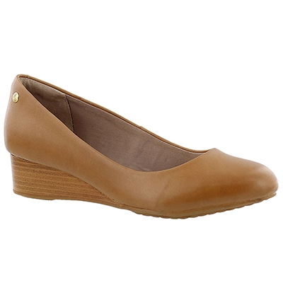 tan wedge dress shoes