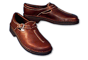 Clarks women's Salida fudge side buckle semi-dress loafer