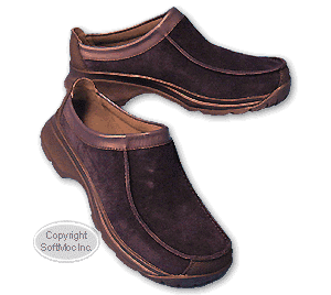 Clarks women's Venus dark purple suede clog
