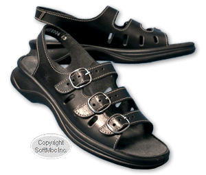 Clarks women's Sunbeat black three strap sandal