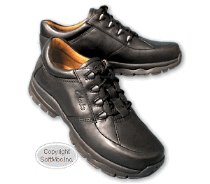 Clarks men's Ascend  black walking shoe in wide width
