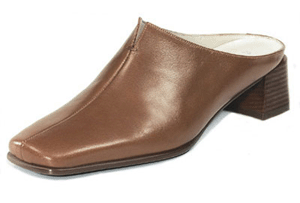 Ecco women's City Paris brown camel dress clog