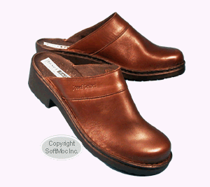 Josef Seibel women's Erin brandy leather clog.