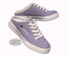 Guess women's American Canvas blue canvas clog