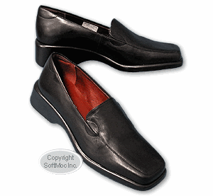 Aerosoles women's Final Exam black leather wedge dress flat