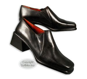Aerosoles women's Irish Zig black leather dress heel