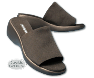 Easy Spirit women's Lenah black slide sandal in wide