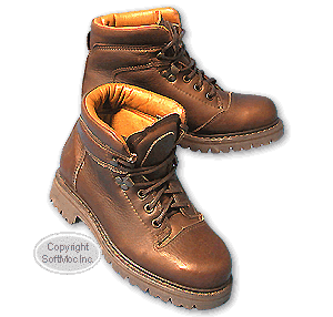 Prospector women's Glacier mustang leather walking boot.