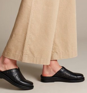 clark shoes winnipeg