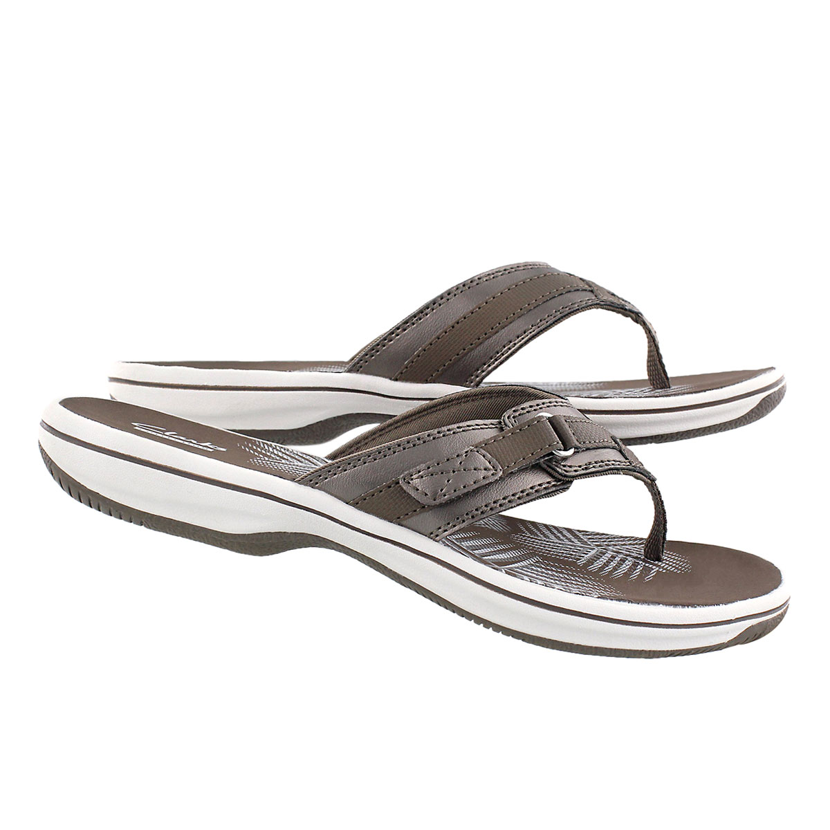 Clarks Women's BREEZE SEA pewter thong sandal | Softmoc.com