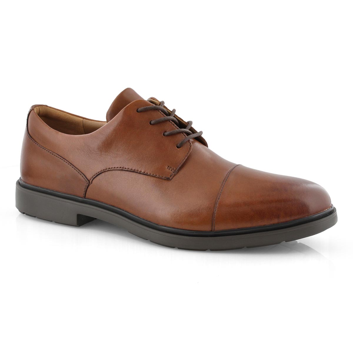 un tailor cap tan leather