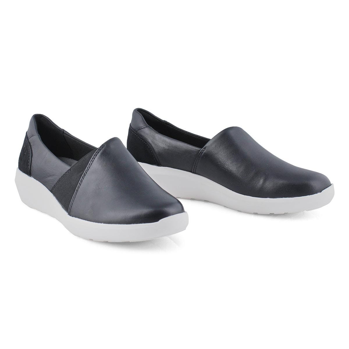 Clarks Women's Kayleigh Step Slip On Shoe B