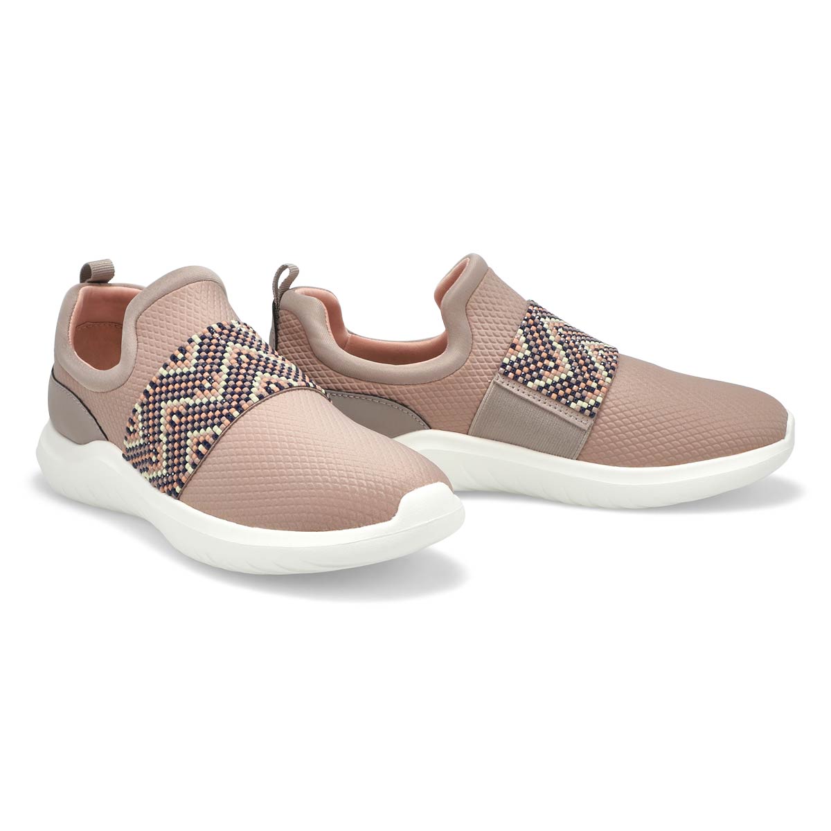 Clarks Women's Nova Way Slip On Sneaker Sto