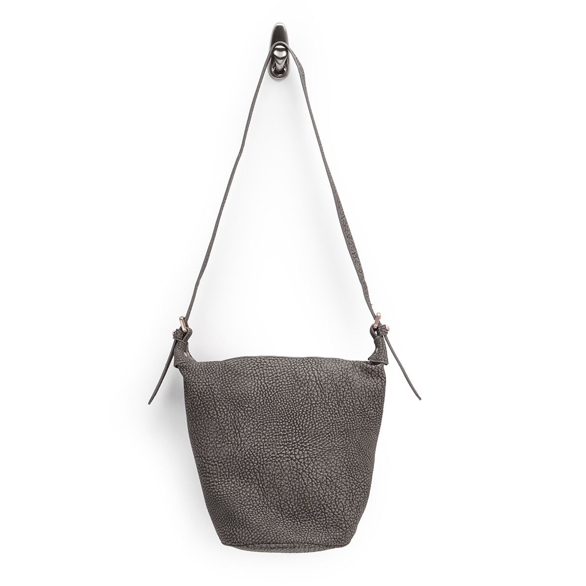 Lds grey bucket cross body bag