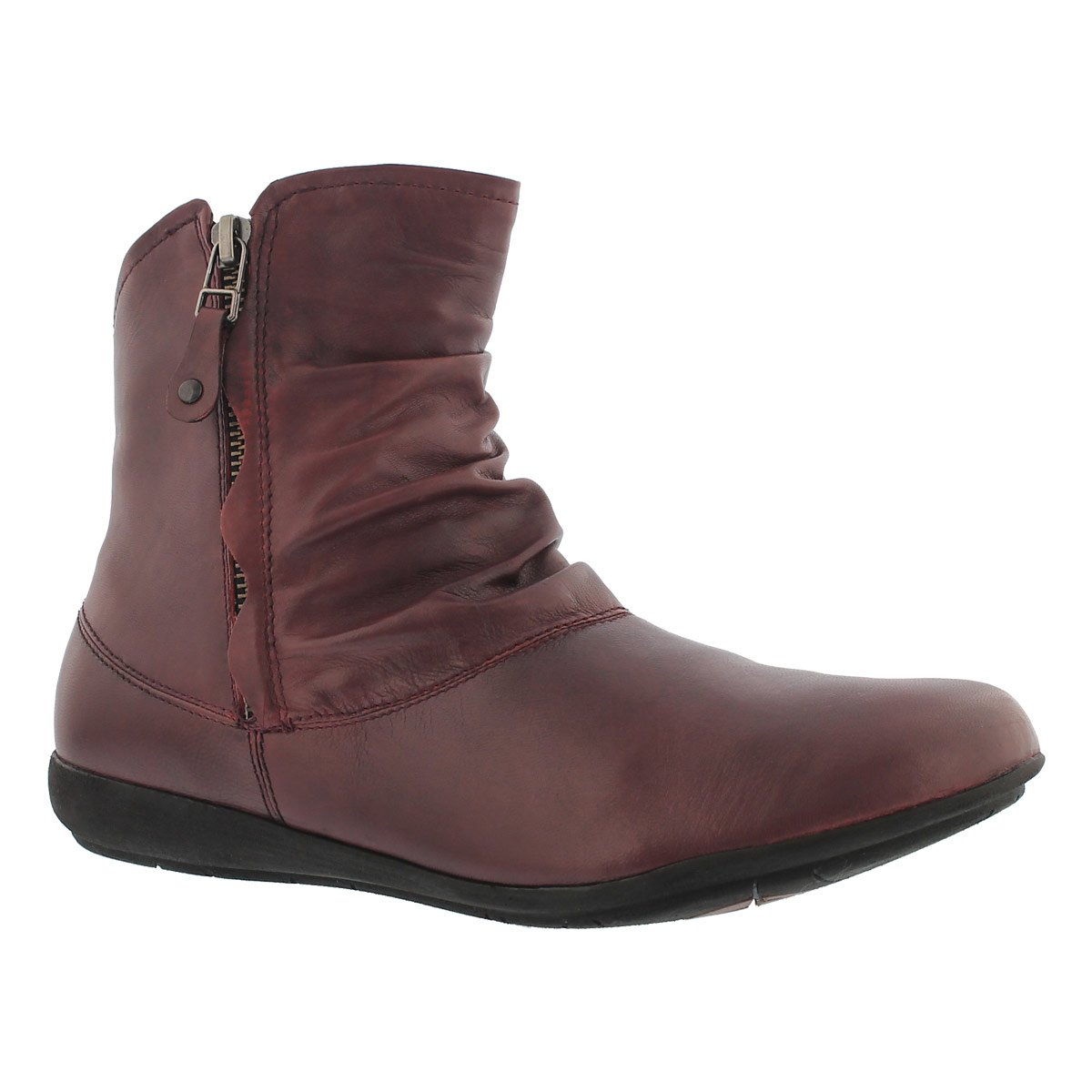 Women's FAYE 05 sangria leather casual booties