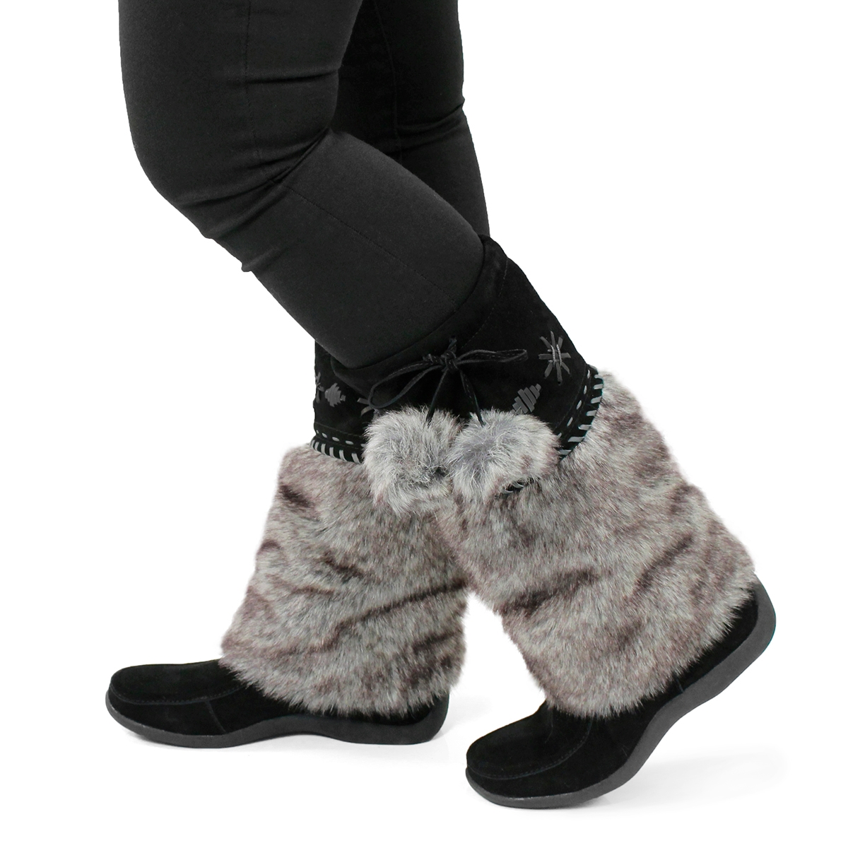 Lds Candy 4 blk suede mukluk
