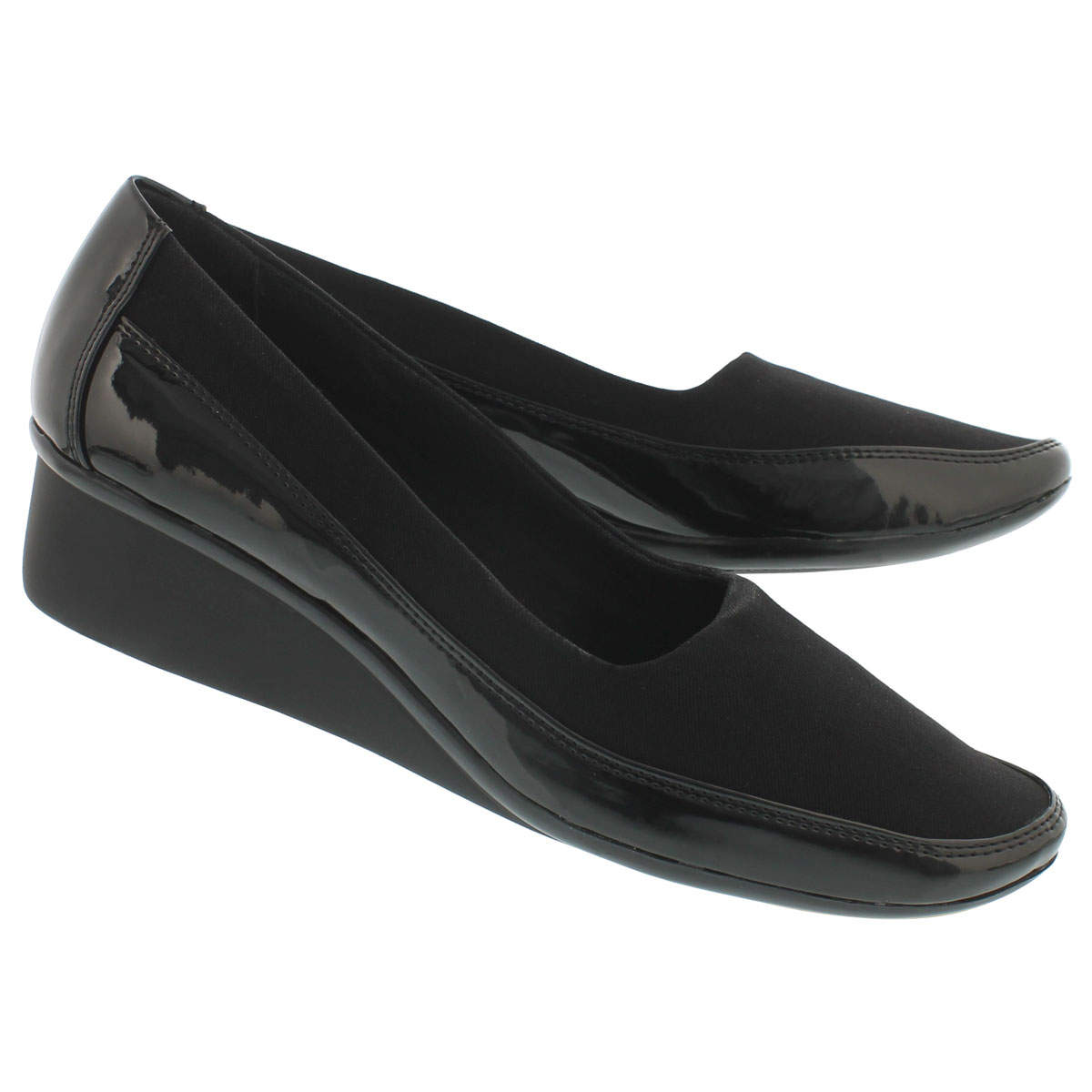 Lds Dusti blk slip on casual wedge shoe