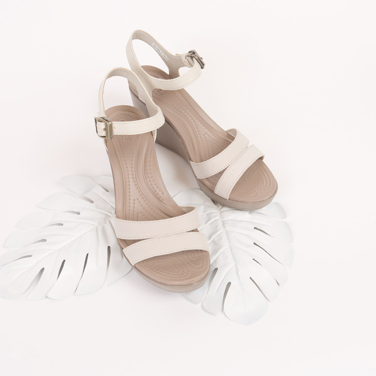 Lds Leigh II tumbleweed wedge sandal