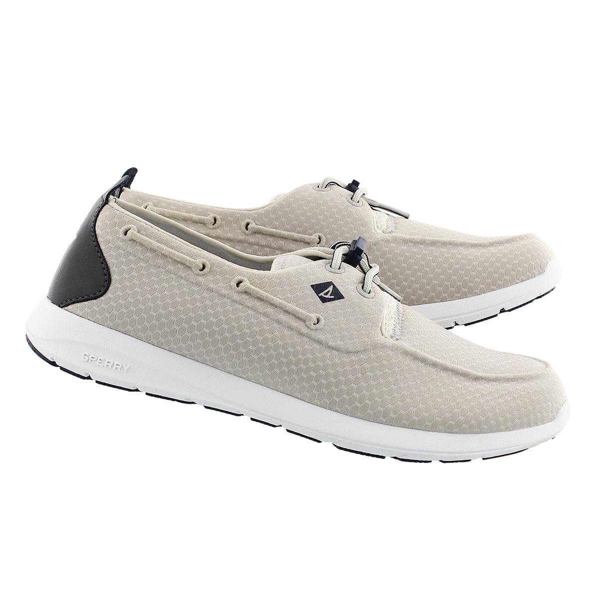 Mns Sojourn silver molded mesh sneaker