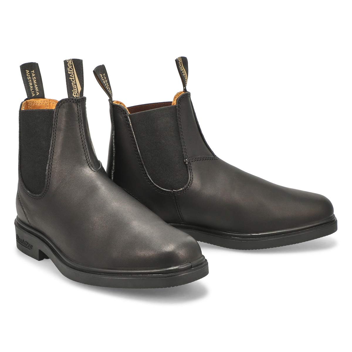 blundstone chisel toe black