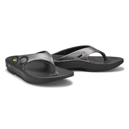 oofos satin graphite