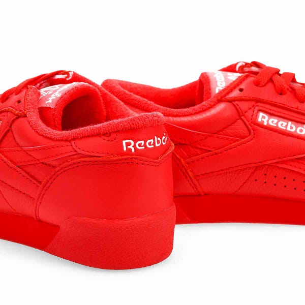 Women's Freestyle Lo Leather Sneaker - Vector Red