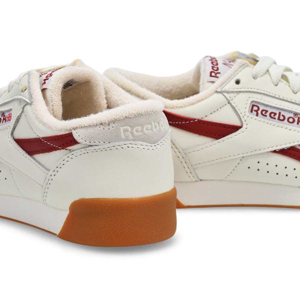 Women's Freestyle Lo Leather Sneaker - Chalk/Classic Burgundy/Gum