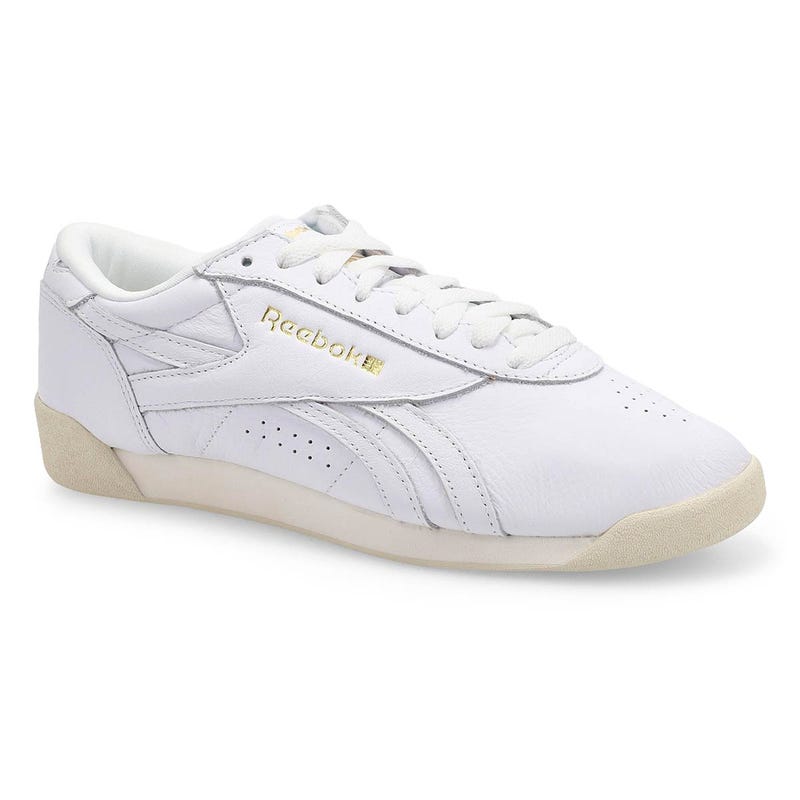 Women's Freestyle Lo Leather Sneaker - Chalk/Gold Metallic/Gum