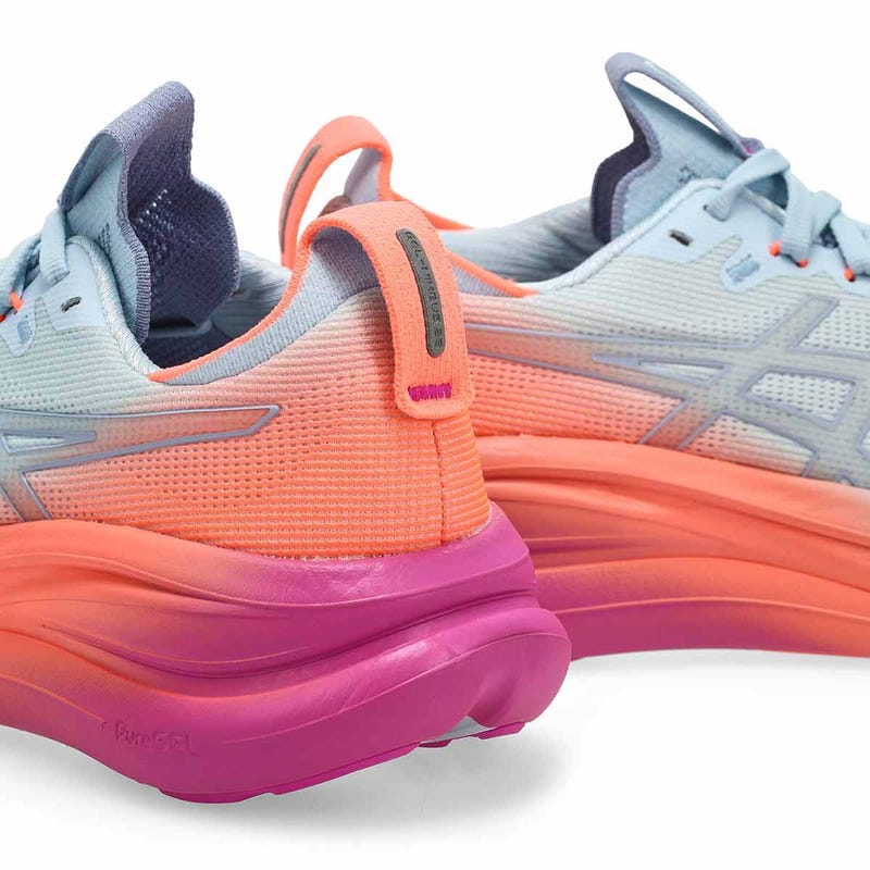 Baskets de performance GEL-NIMBUS 28 SUNNY SIZZLE, ciel/sakura numérique, femmes