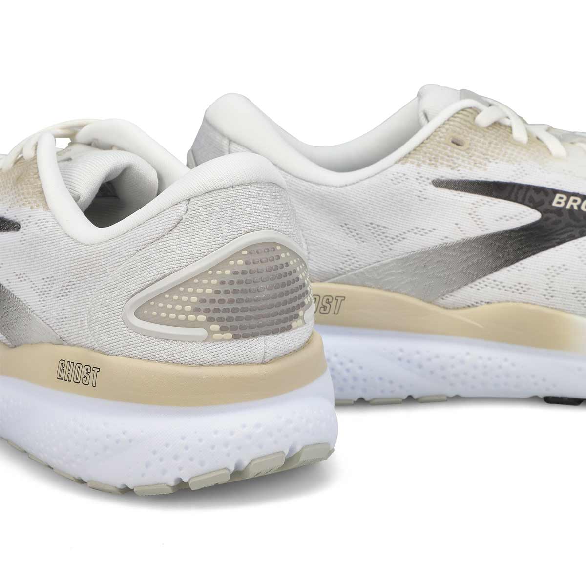 Men's Ghost 16 Lace Up Performance Runner - White