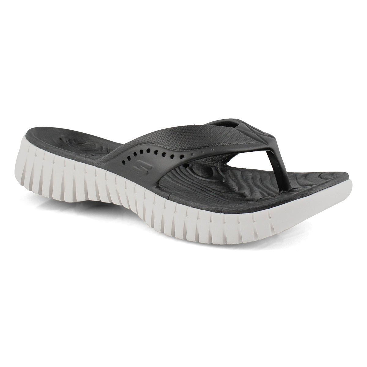 softmoc skechers sandals