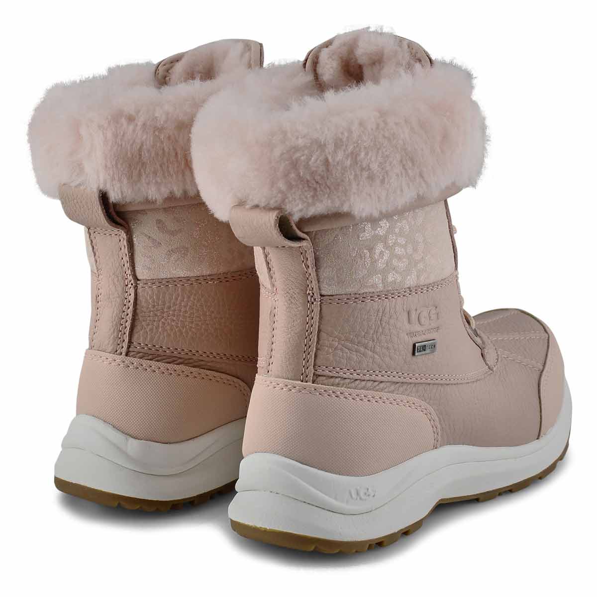 ugg adirondack ii snow leopard