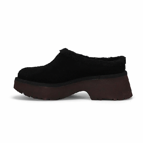 UGG Women's New Heights Cozy Casual Clog - Bl | SoftMoc.com