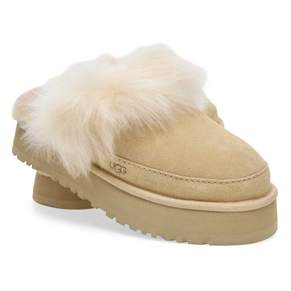 Women's Disquette Chalet Sheepskin Slipper - Sandcastle