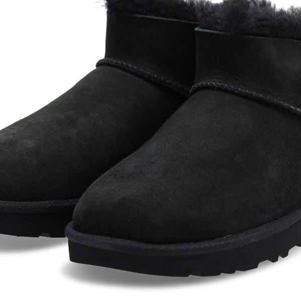 Women's Ultra Mini Bailey Bow Sheepskin Boot - Black