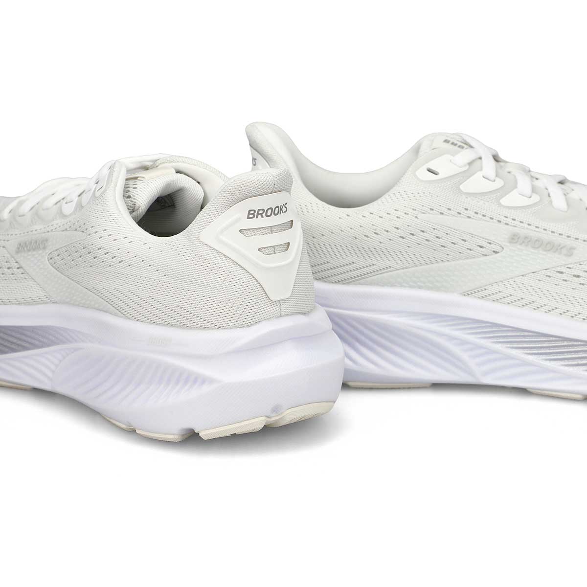 Women's Ghost 17 Lace Up Performance Runner - White