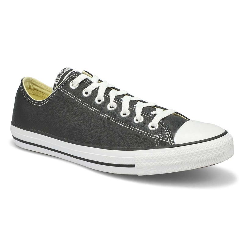 Men's Chuck Taylor All Star Classic Leather Sneaker - Black