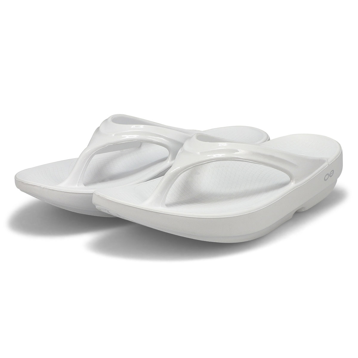 OOFOS Women's OOlala Thong Sandal - White | SoftMoc.com