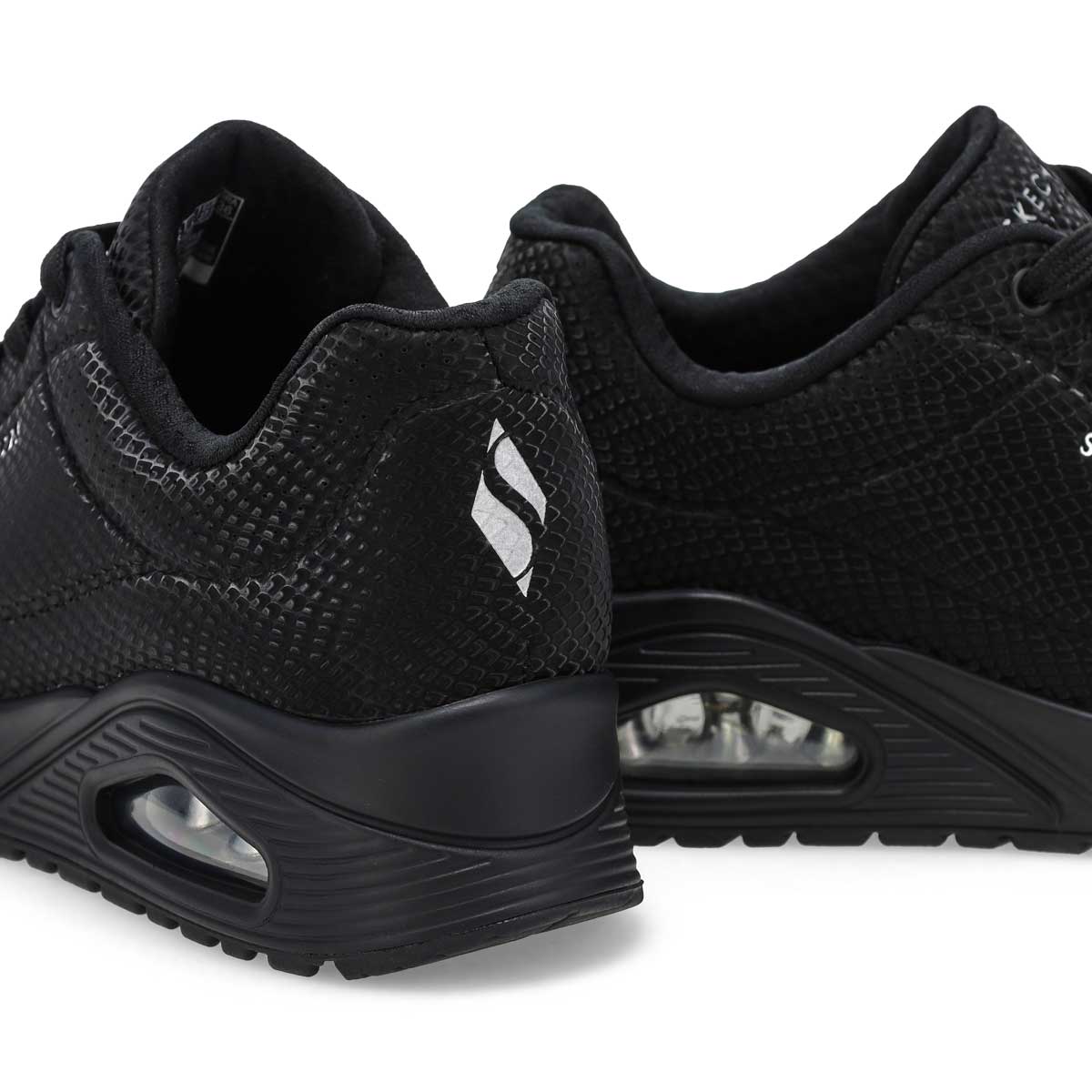 Women's  Uno Shiny Scale Lace Up Sneaker - Black