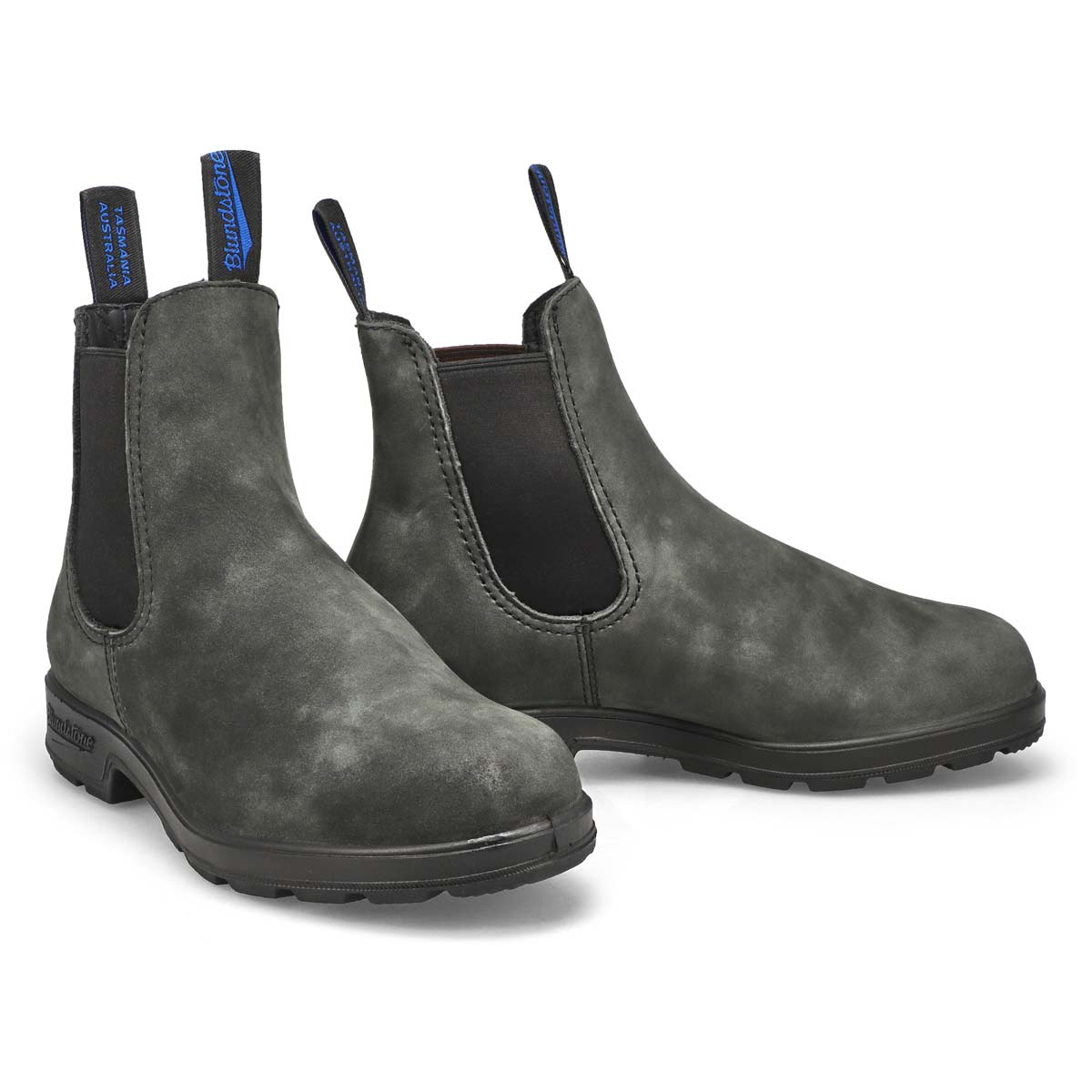 blundstones in winter