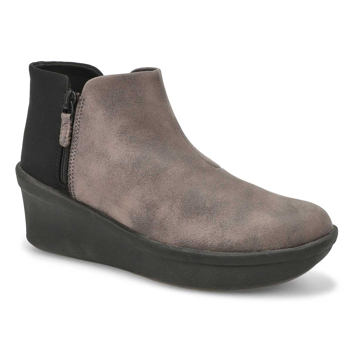 clarks slip on boot