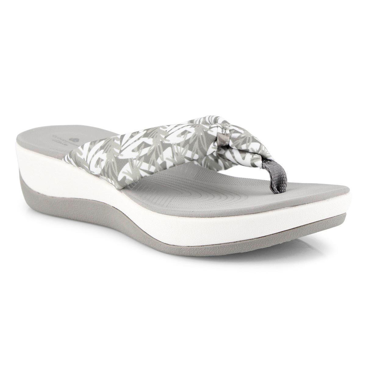 clarks women's white flip flops