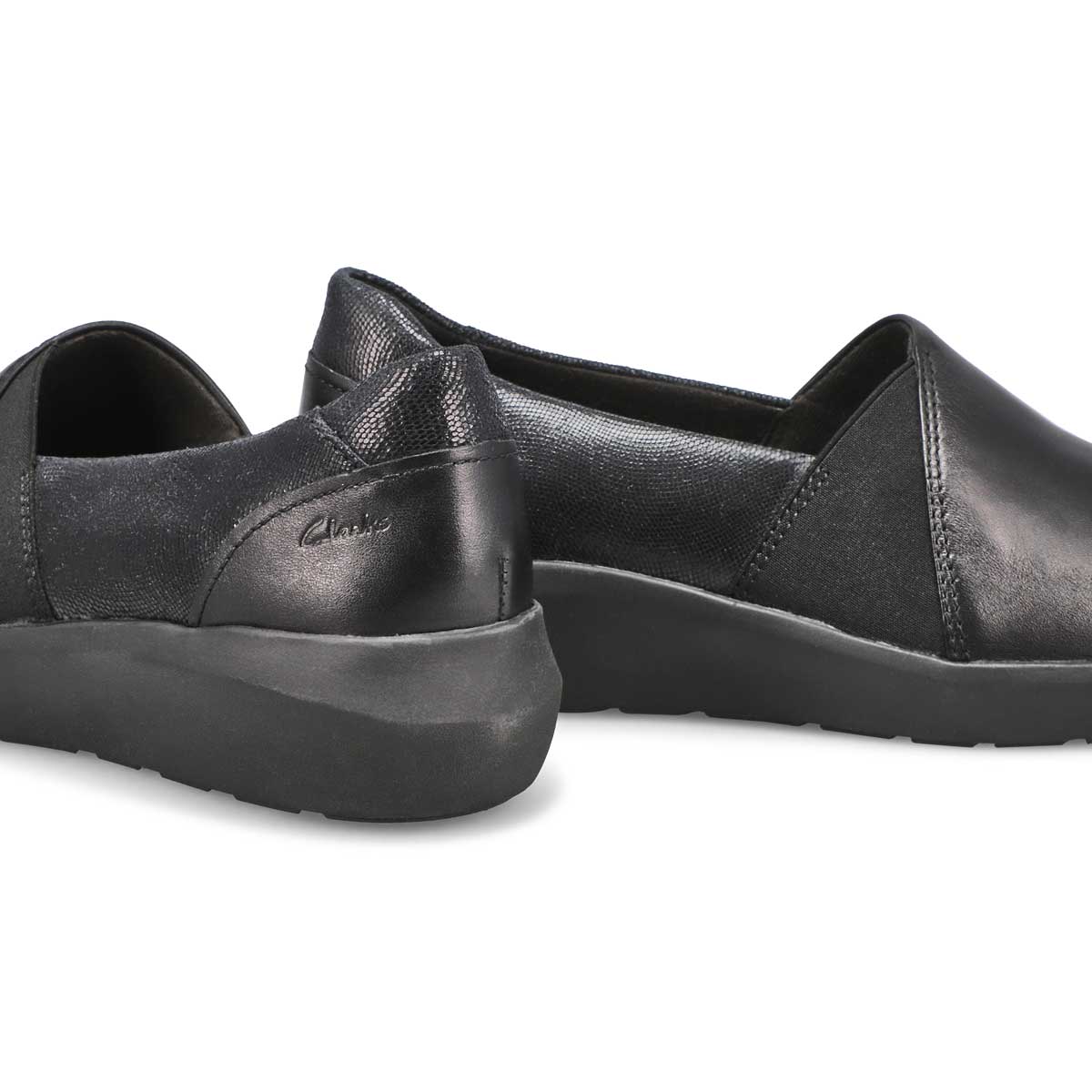 Clarks Women's Kayleigh Step Slip On Shoe B