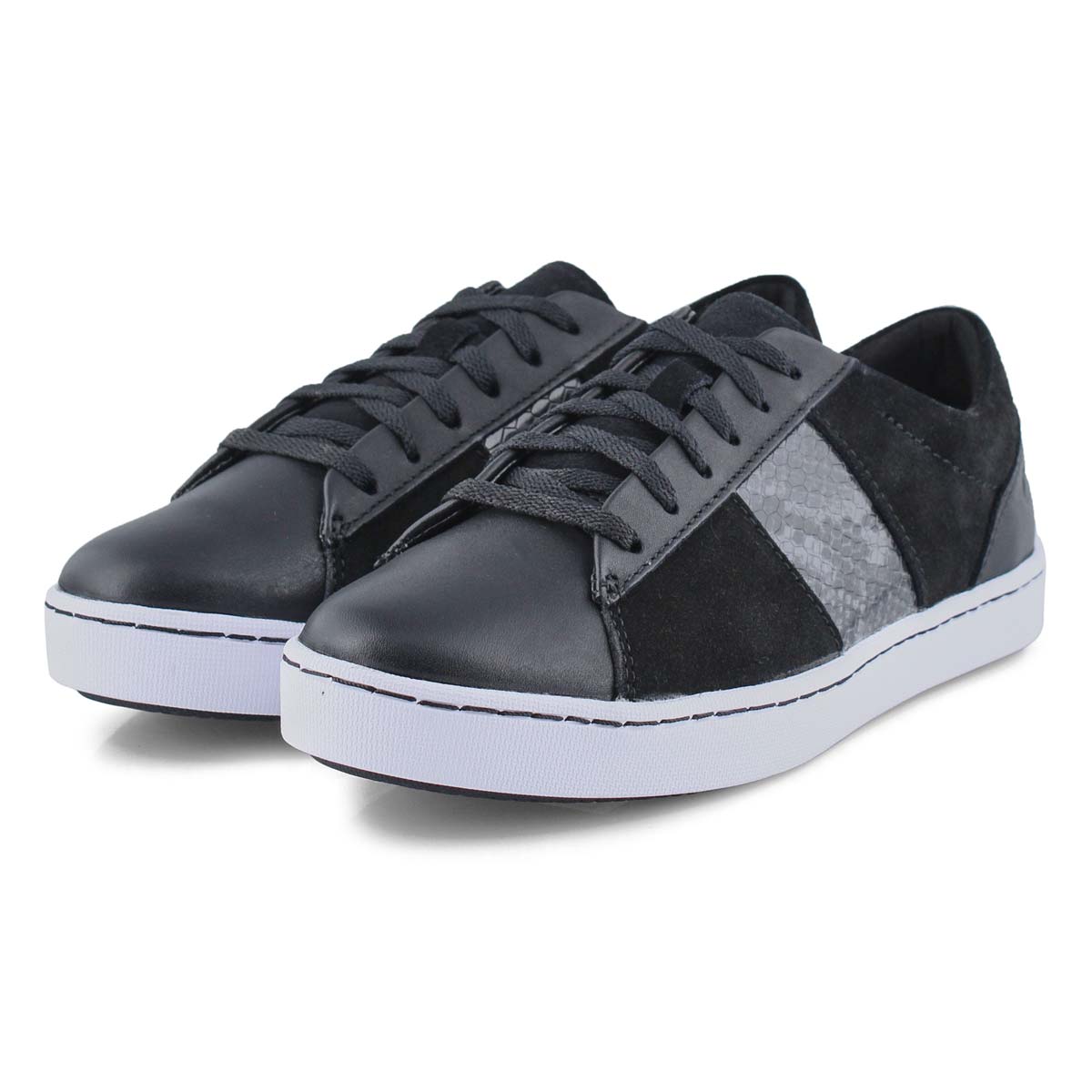 clarks women's pawley rilee sneaker