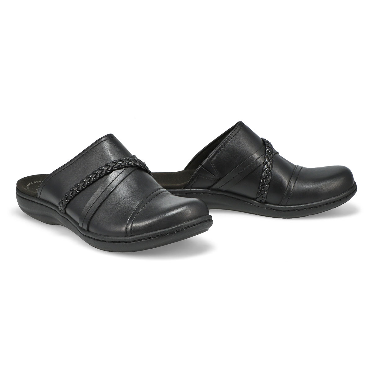 clarks women's step flow clog