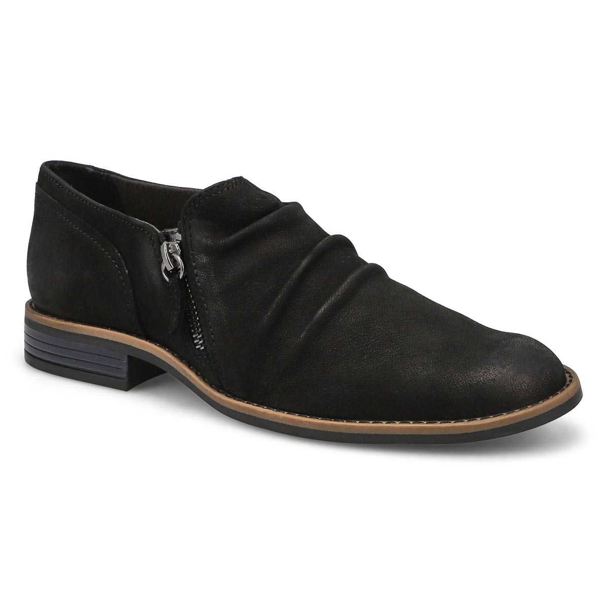 Clarks Women's Camzin Pace Casual Shoe - Taup | SoftMoc.com