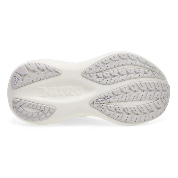 Women's  Magmax Nitro 2 Performance Sneaker - White/Silver Mist