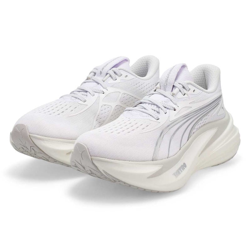 Women's  Magmax Nitro 2 Performance Sneaker - White/Silver Mist
