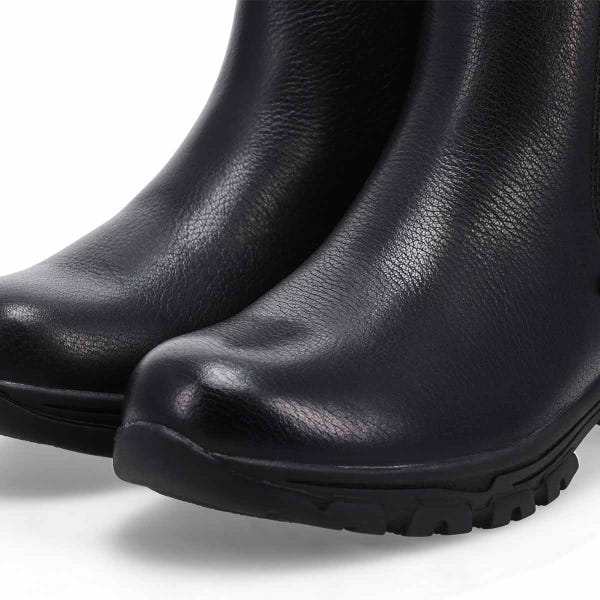 Women's Wynter 22 Waterproof Chelsea Boot - Black/Black